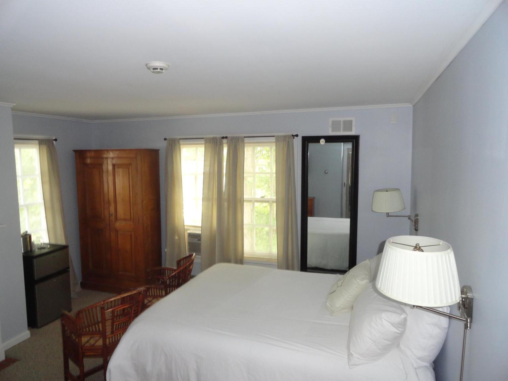The Bond 1786 Inn (Adults Only) Warrensburg Δωμάτιο φωτογραφία
