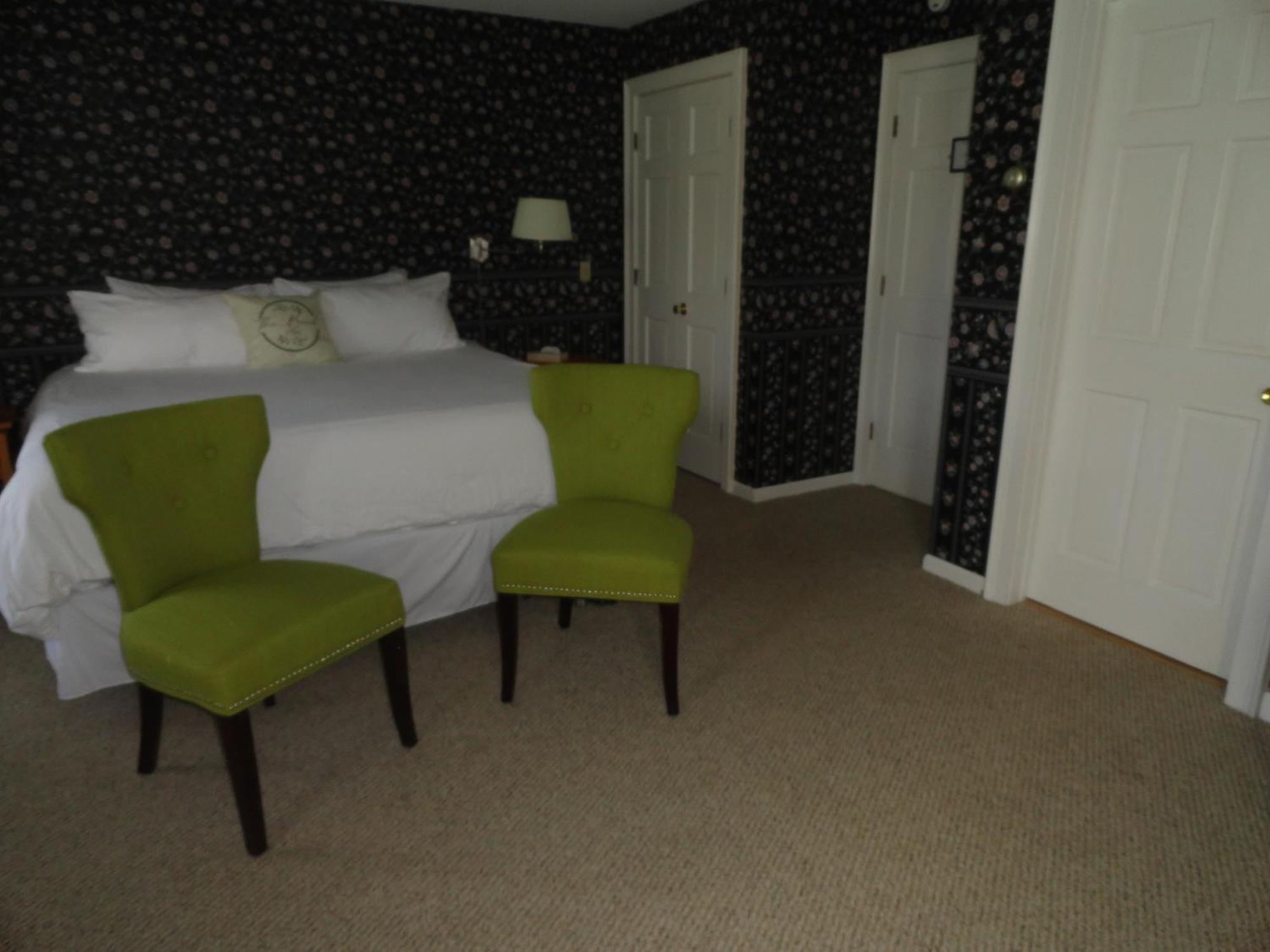 The Bond 1786 Inn (Adults Only) Warrensburg Δωμάτιο φωτογραφία